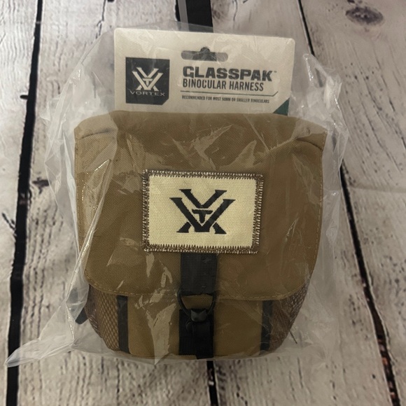 Vortex Other - Vortex Glasspak Tan Binocular Harness Bag recommended for 50mm or smaller binos